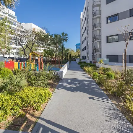 Apartmán Guestready - With Terrace And Pool