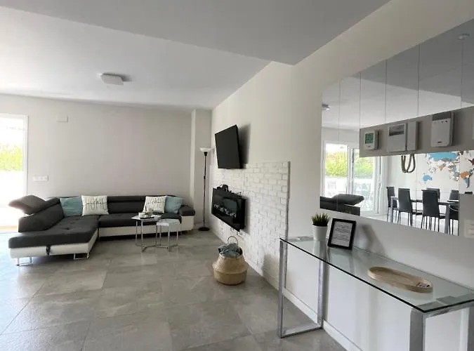 Guestready - Marbella With Terrace And Pool * מארבלה
